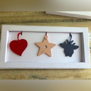NIP CHRISTIAN DIOR 3 Leather Bag Charms DIOR GWP EXCLUSIVE